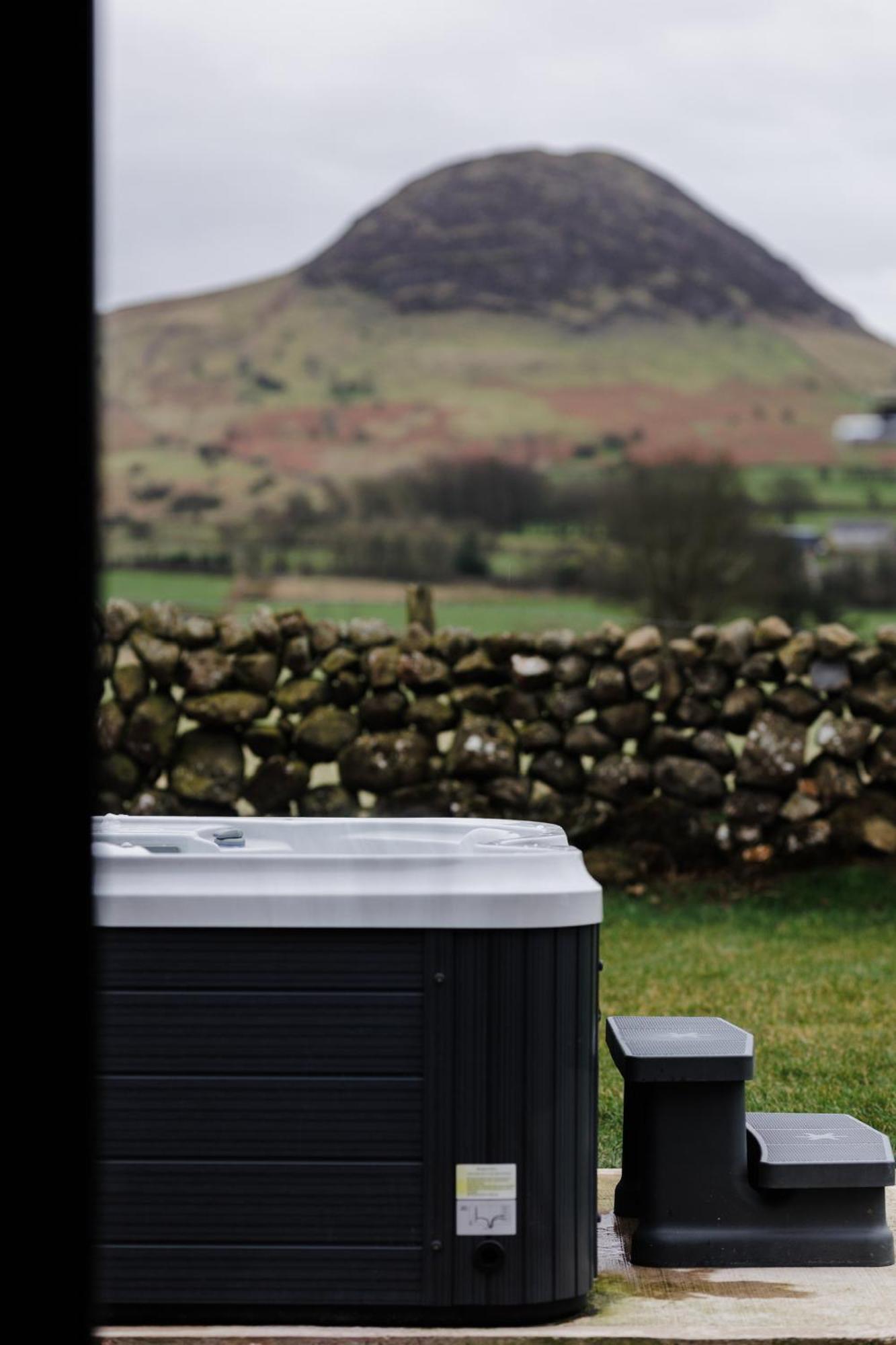 Slemish Hideaway - Funky Pheasant Villa Broughshane Exterior photo